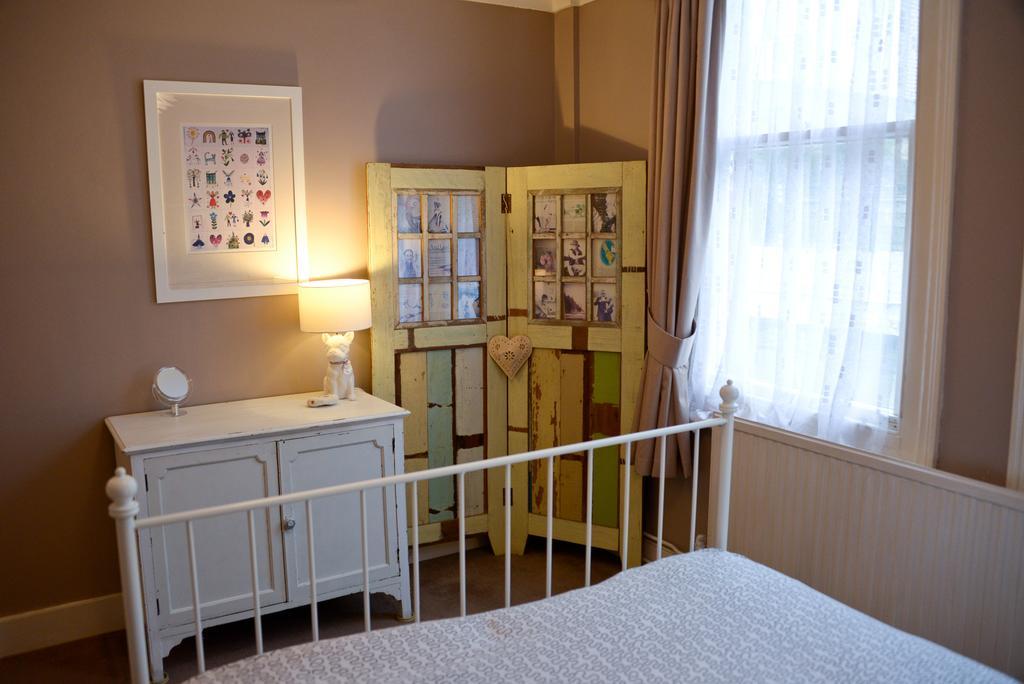 Queens Apartment Worthing Extérieur photo