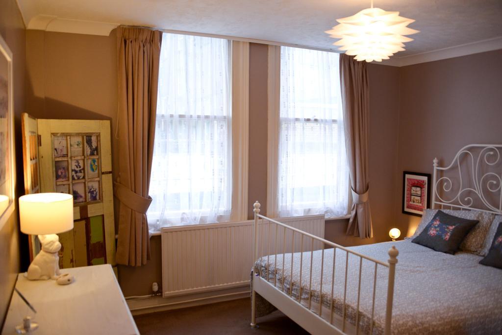 Queens Apartment Worthing Extérieur photo