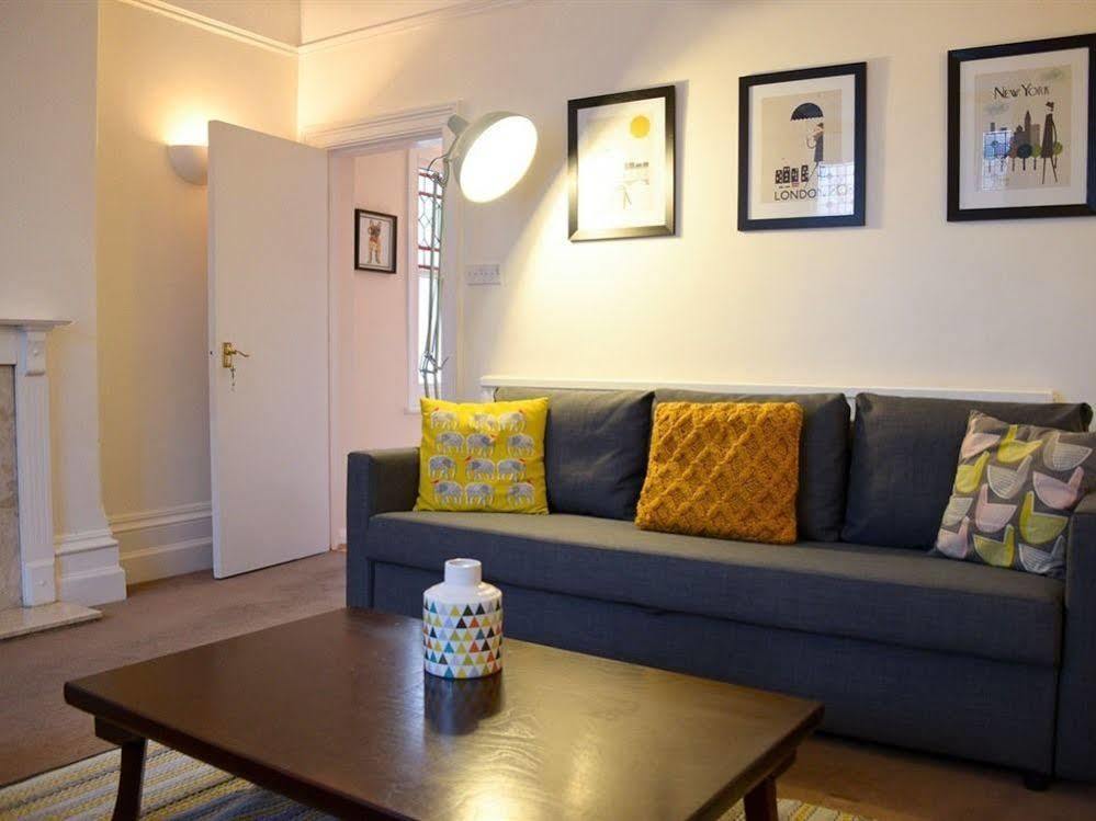 Queens Apartment Worthing Extérieur photo